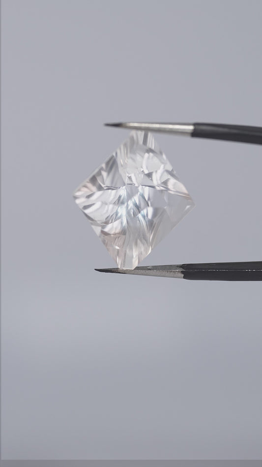 8.71 ct White Topaz - Fantasy Concave Cut