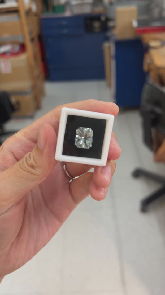 7.17 ct Icy Blue Topaz