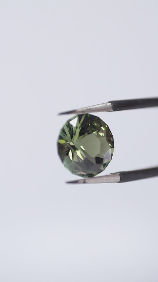 2.94 ct Moss Green Tourmaline